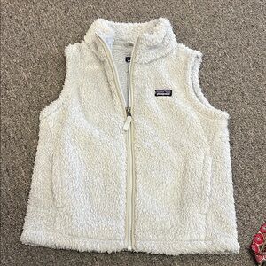 Patagonia Cream Fleece Outerwear